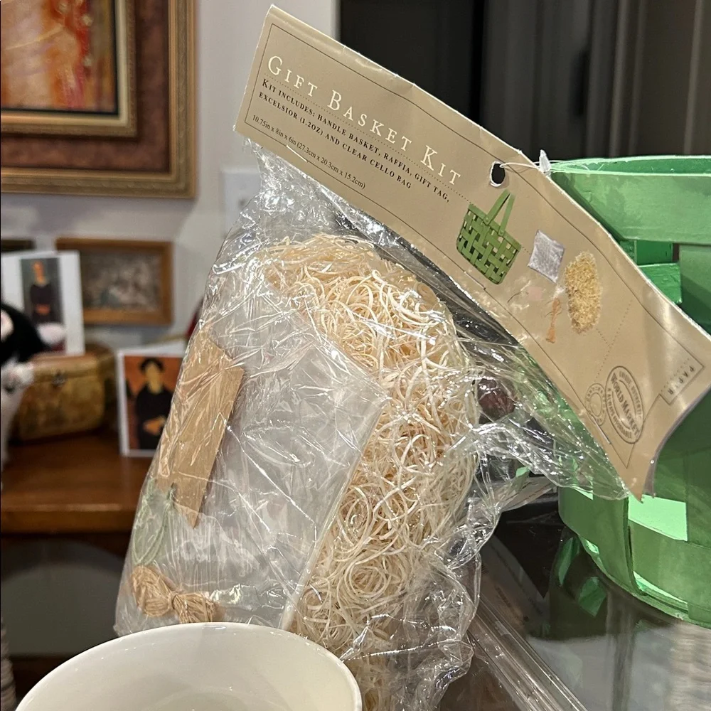 World Market Gift Basket Kit with Raffia and Tag & Two Ceramic Avocado Mugs NWT - Picture 6 of 6